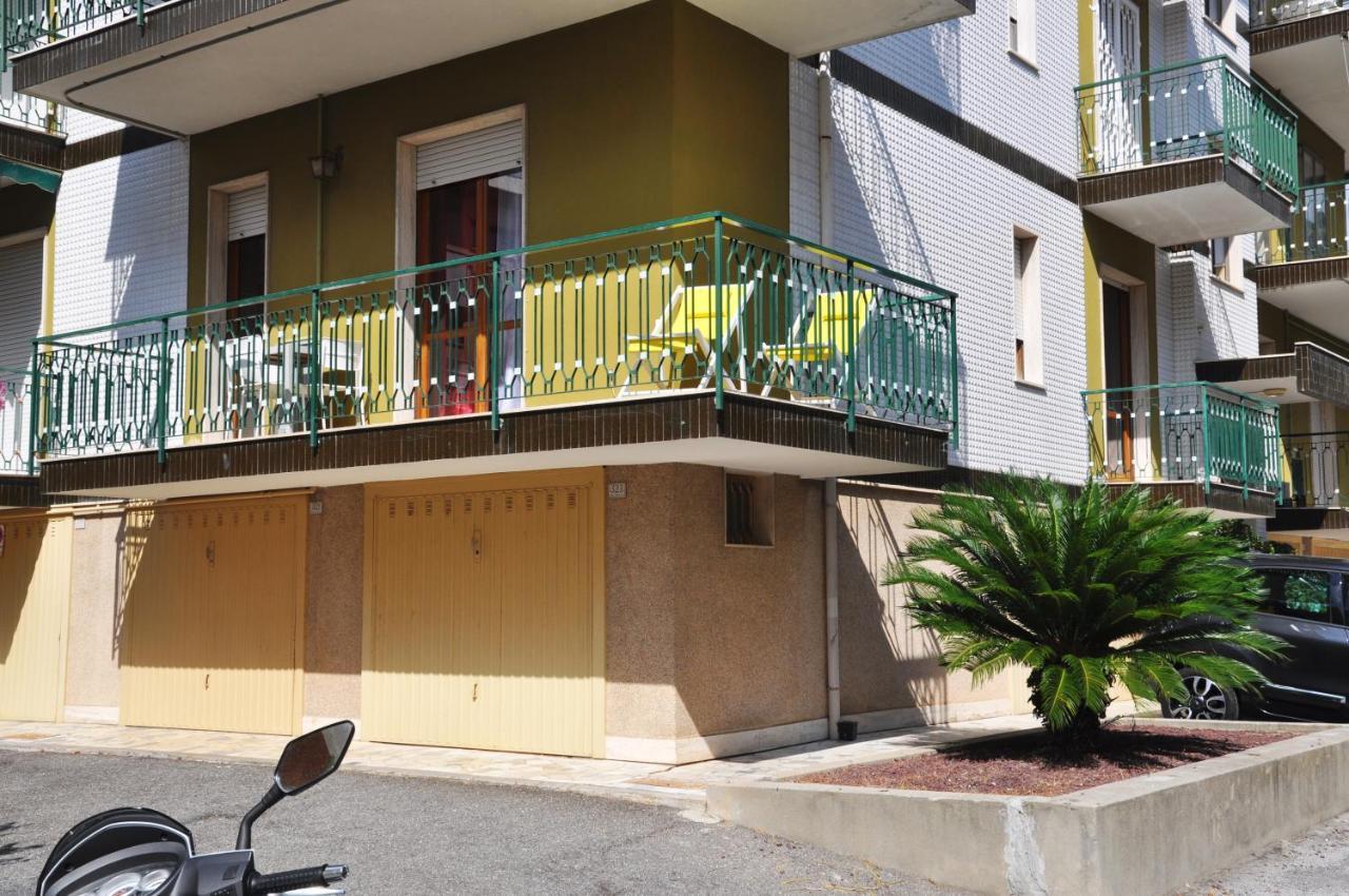 Apartamento Viale Repubblica 329 1 Pietra Ligure Exterior foto